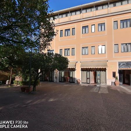 Hotel Giardino Degli Aranci Frattamaggiore Extérieur photo